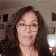 formation DAEFLE - Viens apprendre le français avec moi, Cora ! Je suis une professeure expérimentée, dynamique et spécialisée dans la phonétique, la conversation et le français sur objectif. Mes cours sont adaptés à ton emploi du temps chargé et je t'off